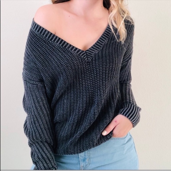 PINK Victoria's Secret Sweaters - Last✨Pink Victoria’s Secret Fishermen V-Neck Sweat